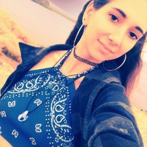 Meet your Posher, Gabi